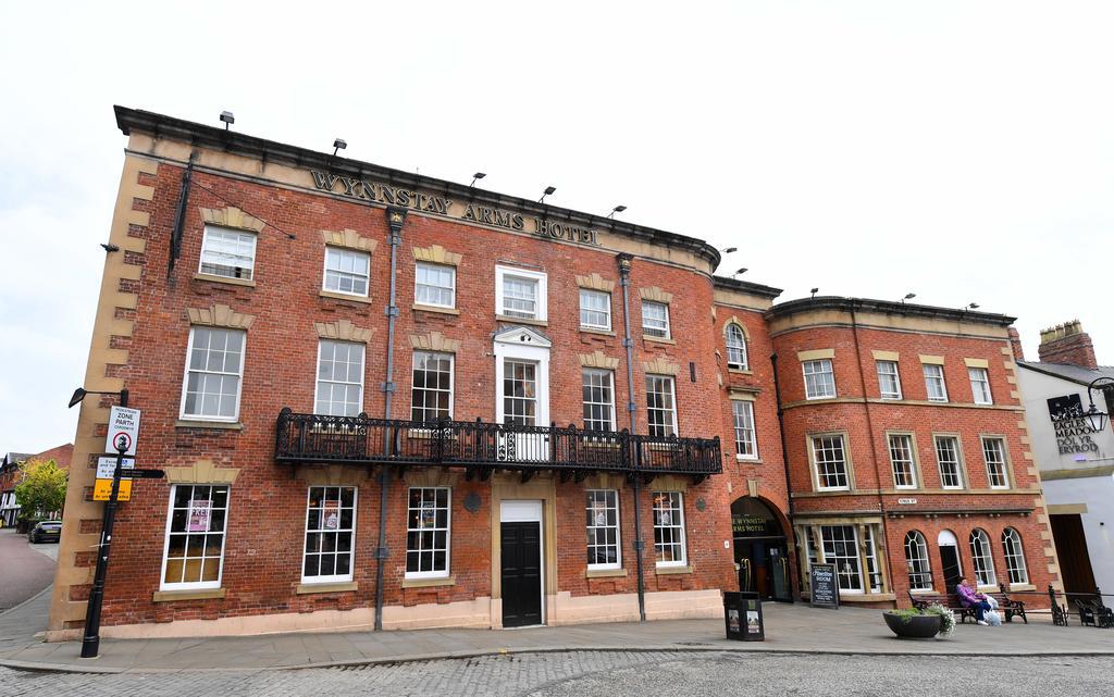 Wynnstay Arms, Wrexham By Marston'S Inns Exterior foto